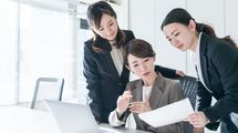 女性たちが自然に管理職を目指したくなる会社は何が一番違うのか