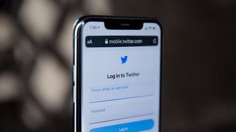 なぜ日本人が大好きなTwitterは破壊されたのか…イーロン･マスクが440億ドルも払って｢反革命｣を断行したワケ