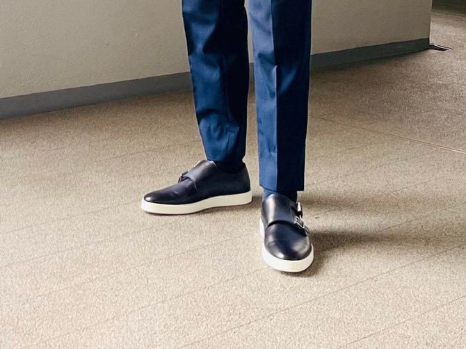 ビジネススニーカーの理想的なコーディネート例