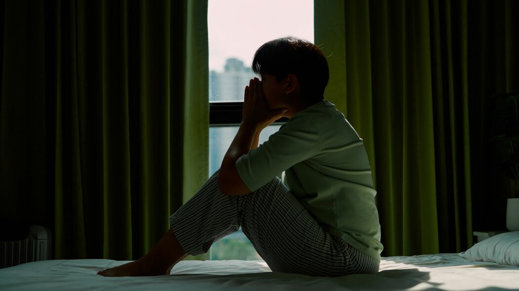 ｢不登校→医学部3浪→うつ｣の精神科医が｢お願いだからひどくなる前に来て｣という"半うつ"の症状とは ｢うつ病にならずに済んだのに｣と後悔しないために