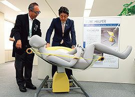 介護ロボット　－高齢化を逆手に取った「成長戦略」