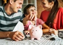 入社17年 年収400万で3.2億貯めた方法