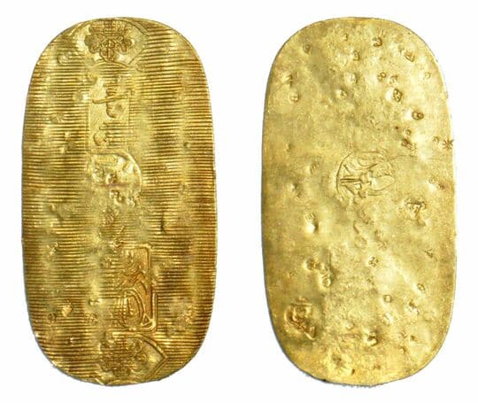 家康が作らせた慶長小判(1両)の表と裏