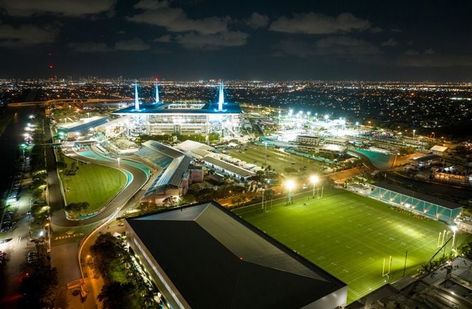 アメリカで高まるF1人気。写真はマイアミGPが開催されたハードロック・スタジアムを取り囲むコース