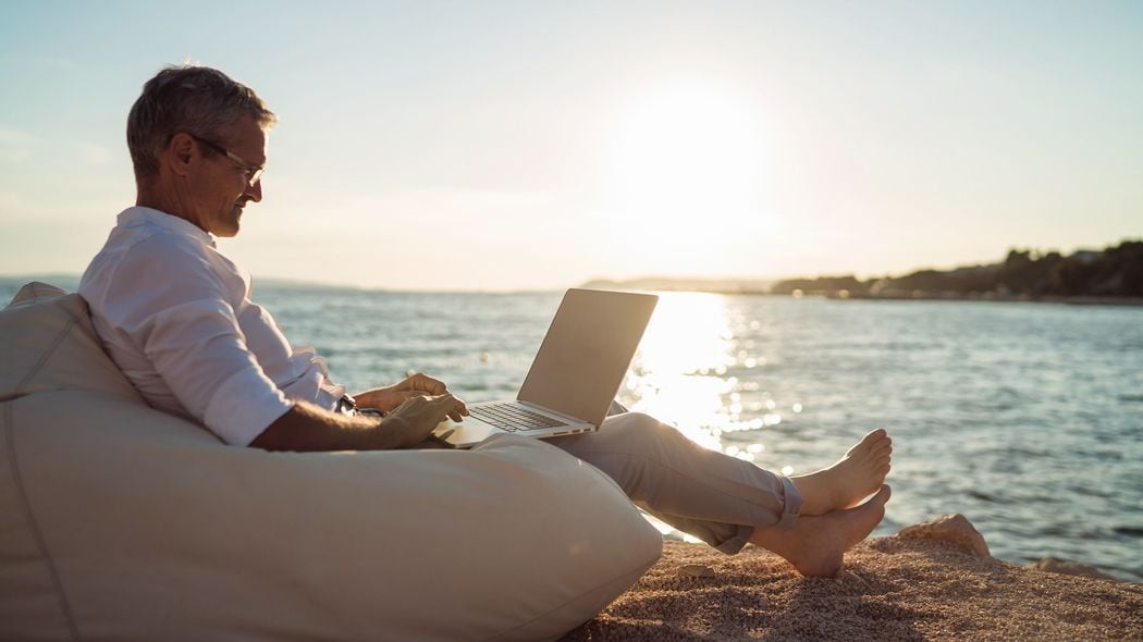 再雇用を受け入れなくても大丈夫…定年後も会社に頭を下げずに稼ぎをつくる｢とっておきの方法｣ 70代前半の就業者の2割はこれを選んでいる