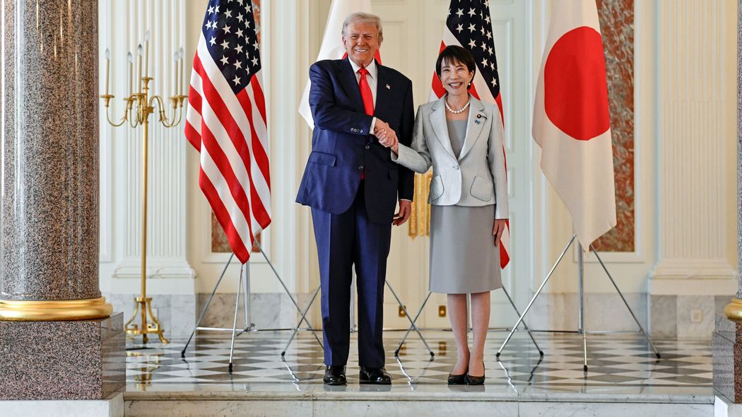 首脳会談の背景にある国旗はなぜヨレずに美しいのか…｢ホワイトハウスの裏方｣が語る､ミリ単位の美のルール