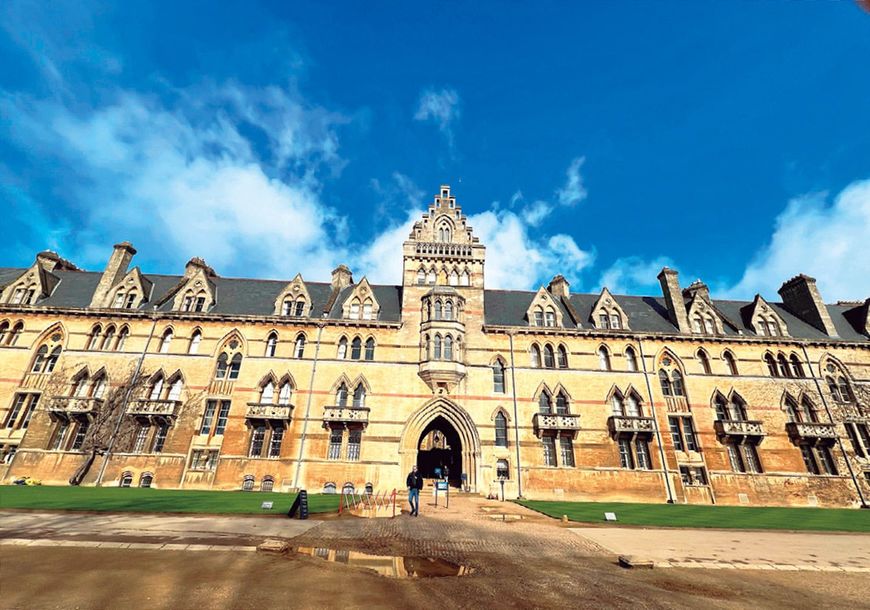 オックスフォード大に通う日本人留学生の学費は年間680万～1100万円ほど。