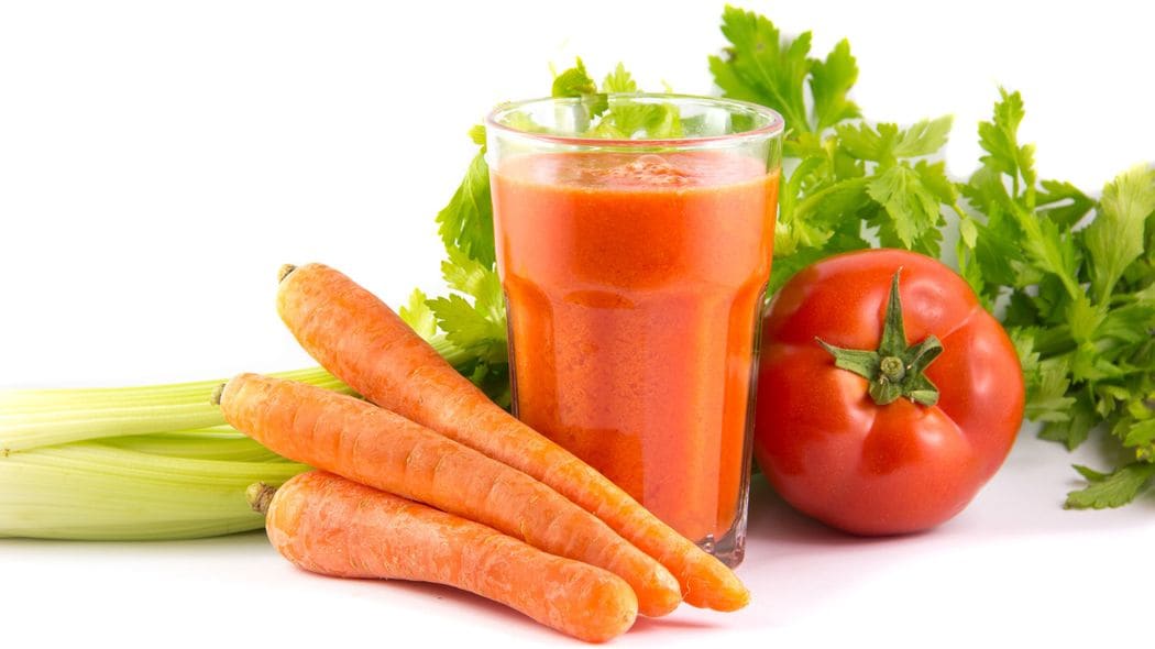 パンと白米よりやっかい…糖尿病専門医が絶対に飲まない"一見ヘルシーに見えて怖い飲み物"の名前【2024下半期BEST5】 野菜ジュース､果汁100％ジュース､スポドリの共通点