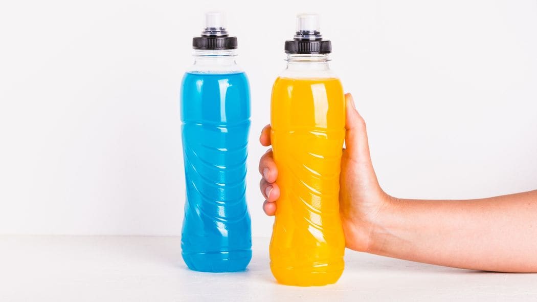 スポーツドリンクを飲むより効果的…｢風呂上がりの水分+栄養補給｣にピッタリな飲み物の名前 ただし熱中症になったら飲んではいけない