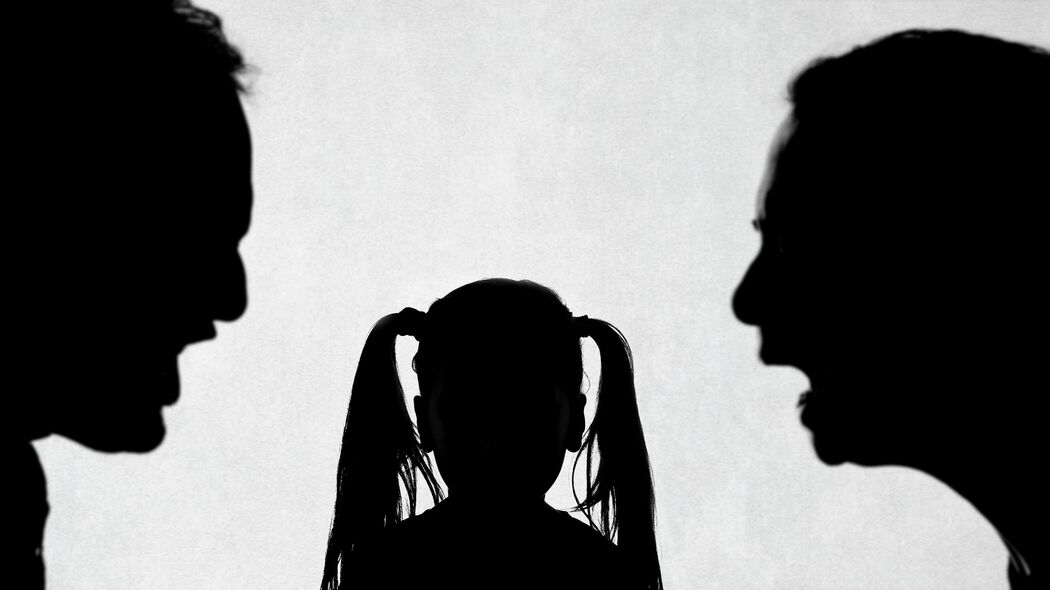 母親から父親への文句が止まらない…｢学校に行きたがらない子｣の家庭に共通している"根本的問題"