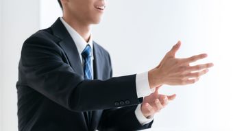 相手のパートナーを｢旦那さん｣｢奥さん｣と呼んでいいのか…会話のプロが提案する万能な"言い換えワード"