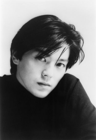 尾崎豊 尾崎豊デビュー40周年を記念して、「幻のデビューポスター」が復刻