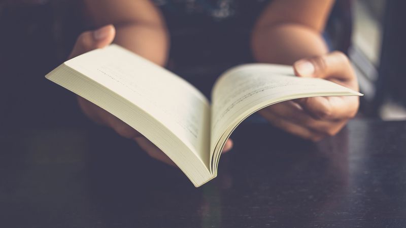 本は時給2500円の副業機会を逃がしたと思って読め…読後感想｢すごい本だった｣という最低な読書習慣のやめ方 ただのコストで終わる読書､資産になる読書…恐ろしいほど差がつく