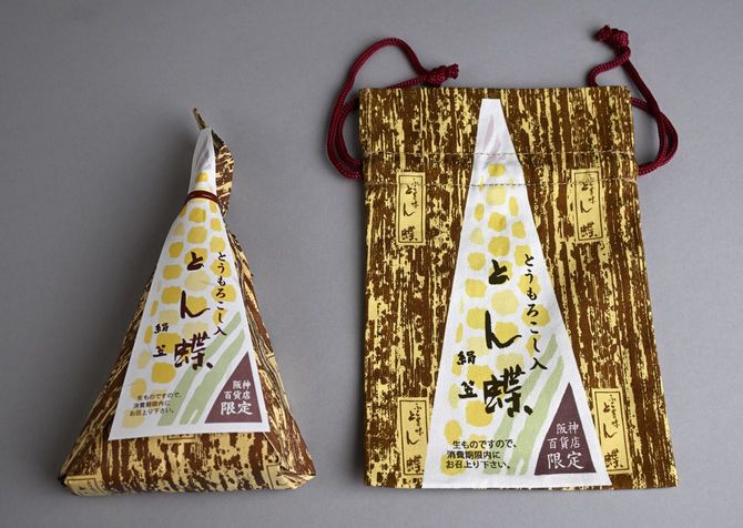 再現性が高いデザインの「巾着とん蝶(「とうもろこしとん蝶」入り)」(1518円)。とん蝶1個がすっぽり入る