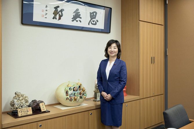 少子化解決のカギは女性こそが握っていると語る野田聖子氏。衆議院議員・自由民主党情報通信戦略調査会長。
