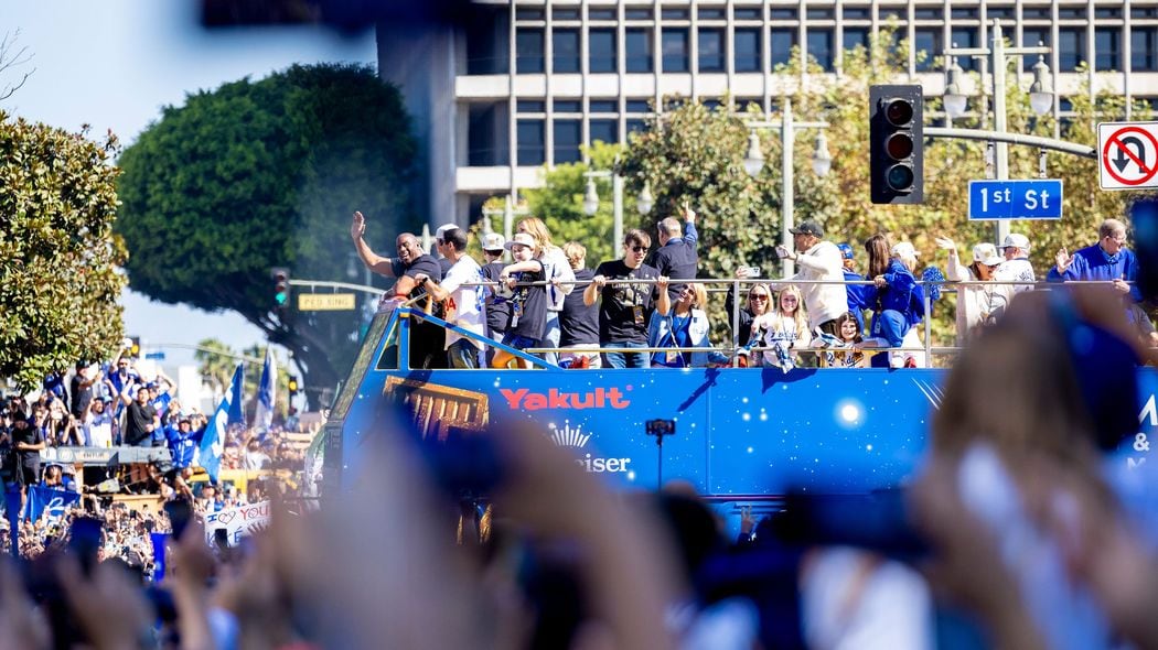 そりゃ佐々木朗希もメジャー移籍を熱望するわ…観客数は変わらないのに年俸差は15倍になったMLBとNPBの差 ｢箱根駅伝､高校野球｣はもっと稼げるはずなのに