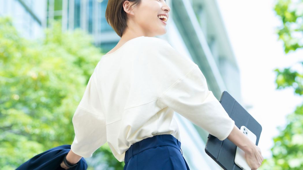 メールチェックでもタスク確認でもない…朝の通勤電車で脳を｢仕事モード｣に切り替える"1分習慣"