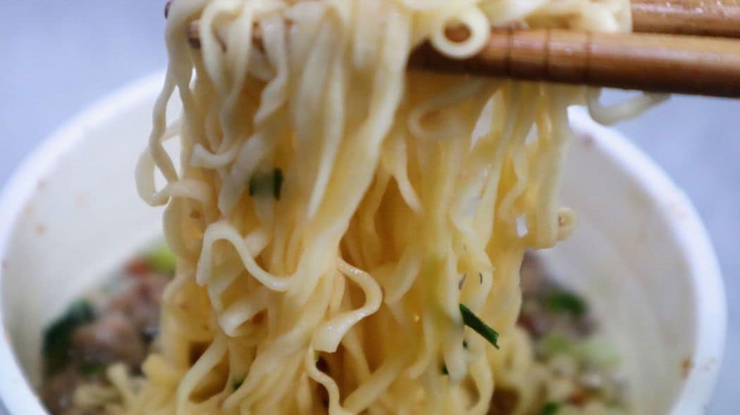 カップラーメンを平気で食べ､家のドアは常に開け放たれている…いつの間にか100歳を超えた人の意外な食生活 ヒトにとって理想的な生物学的寿命とは