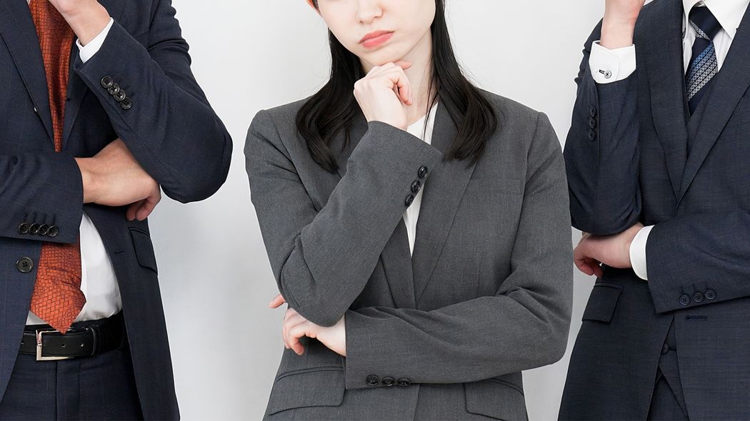 そりゃボーナスが減るわ…同じ人件費で｢新卒初任給アップ｣のため中堅の年収50万円ダウンという理不尽 ｢ボーナス原資を切り崩し月給を上げる｣企業で起きる逆転現象