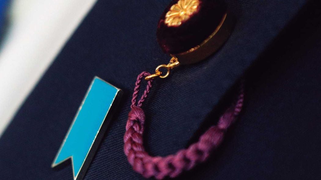 拉致問題の象徴｢青バッジ｣を私が付けない理由 飯島勲｢リーダーの掟｣