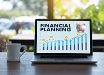 作成者が語る"2000万円報告書"真の狙い