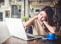 左肩のこりは、血圧異常のサインである