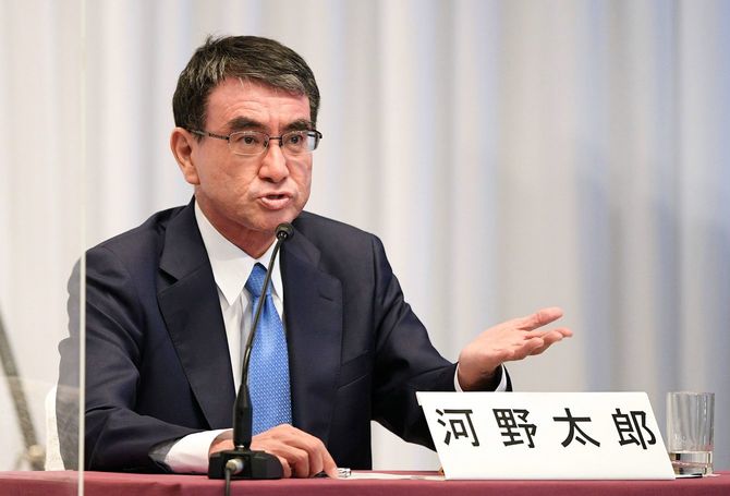 自民党総裁選／質疑応答する河野規制改革担当相