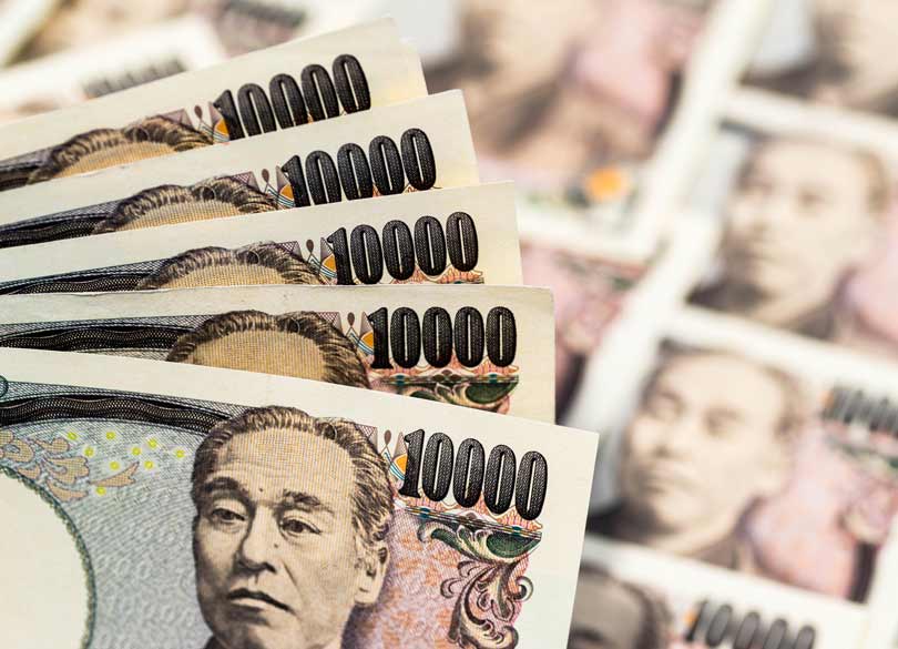 300万円を2年で10億にした」投資テク 「逆張り」を成功させる