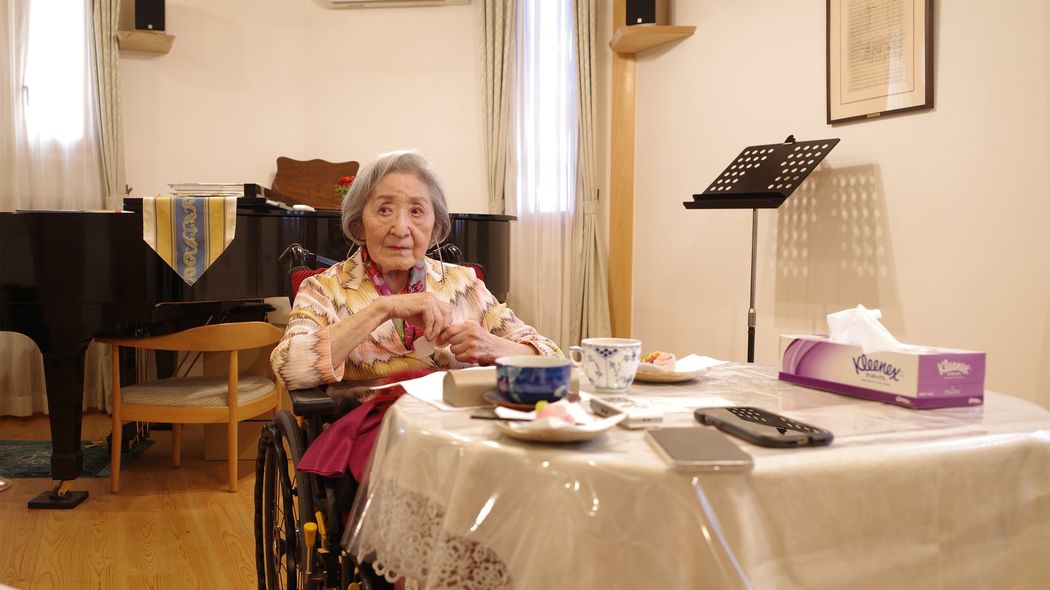 ｢こんなに衰えるとは思わなかったわ…｣鉛筆を握れなくなっても創作を続ける100歳歌人の鋭すぎる名言