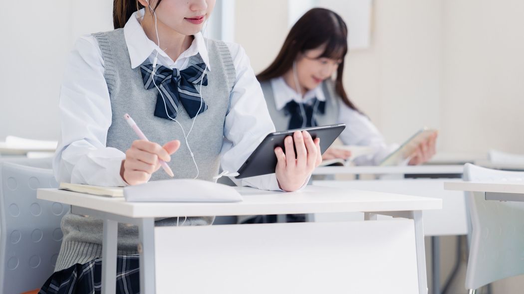 高校生の｢タブレット端末｣自己負担が急増中　保護者は｢そんなにお金がかかるなら､高校に行かせられないかも｣と悲鳴 子どもの学ぶ権利の観点からもっと真剣に考えるべき
