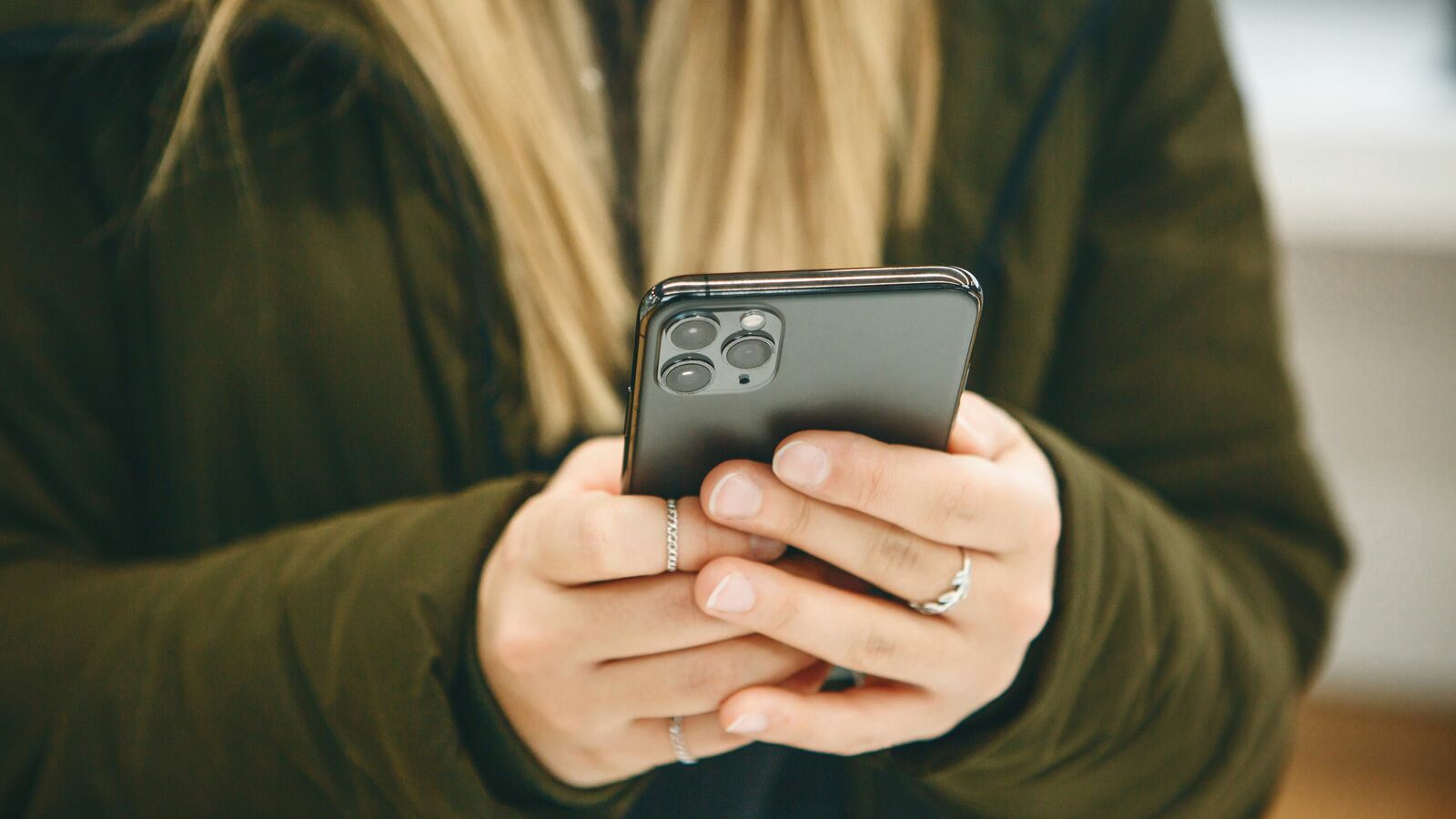 カネも思い出もすべてを奪われる…米国で被害が急増中の｢Apple ID泥棒｣の卑劣すぎる手口 鉄壁のセキュリティの｢最大の弱点｣を悪用している