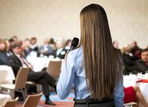 スピーチ緊張の緩和は「5本指ソックス」