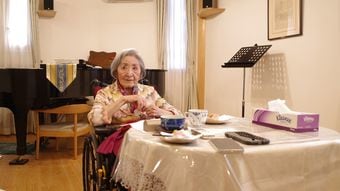 ｢こんなに衰えるとは思わなかったわ…｣鉛筆を握れなくなっても創作を続ける100歳歌人の鋭すぎる名言