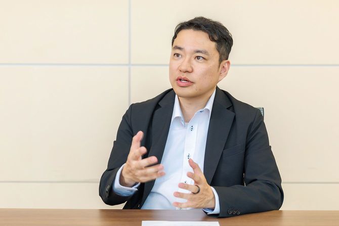 佐藤優介氏