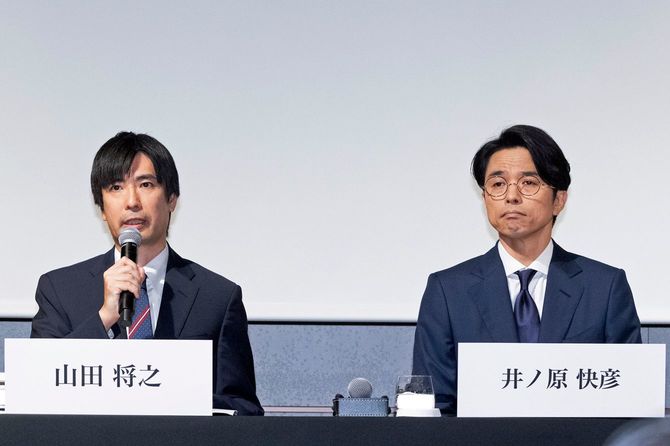 写真左）山田将之弁護士・ジャニーズ事務所チーフコンプライアンスオフィサー、写真右）井ノ原快彦・ジャニーズアイランド社長
