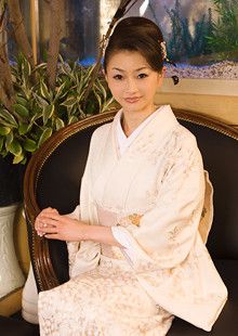 <strong>銀座クラブ ふたご屋 ママ ますい志保</strong>●北鎌倉生まれ。1992年、明治大学仏文科卒。94年、会員制クラブ・ふたご屋を開店。執筆活動も行っており、著書『いい男の条件』（青春出版社）が、30万部を超えるベストセラーに。