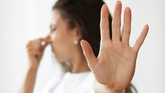 ワキの臭いでも､口臭でもない…女性の大半が不潔と感じているのに､75%の男性が見落としている"臭い"の正体