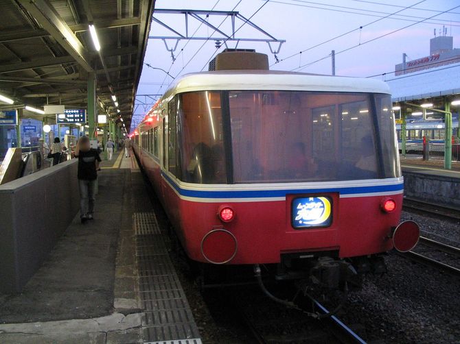展望車を連結したムーンライト九州号