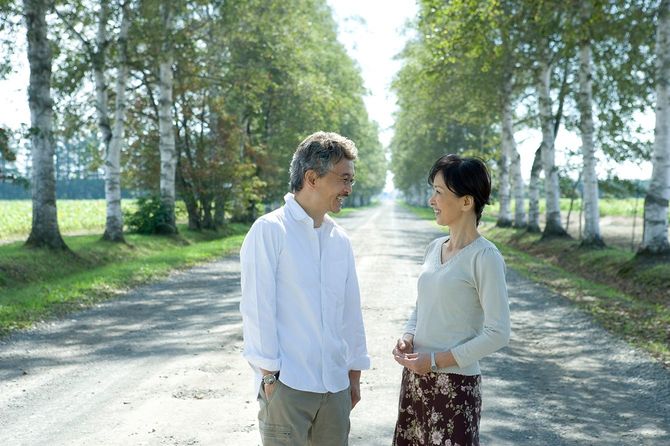 笑顔高齢者夫婦