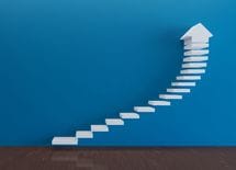 「1日5回」部下を褒めると劇的に伸びる