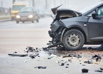 交通事故で"弁護士なし"は1000万損する
