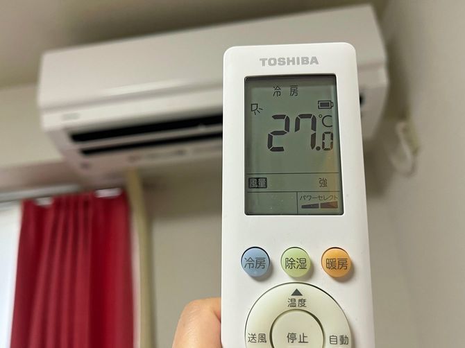 27.0度に設定したエアコン