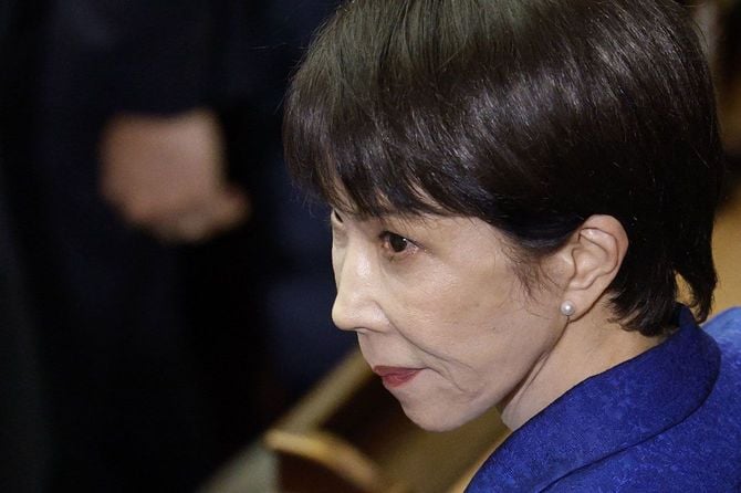 衆院が解散され、本会議場を後にする高市首相＝2026年1月23日午後1時4分