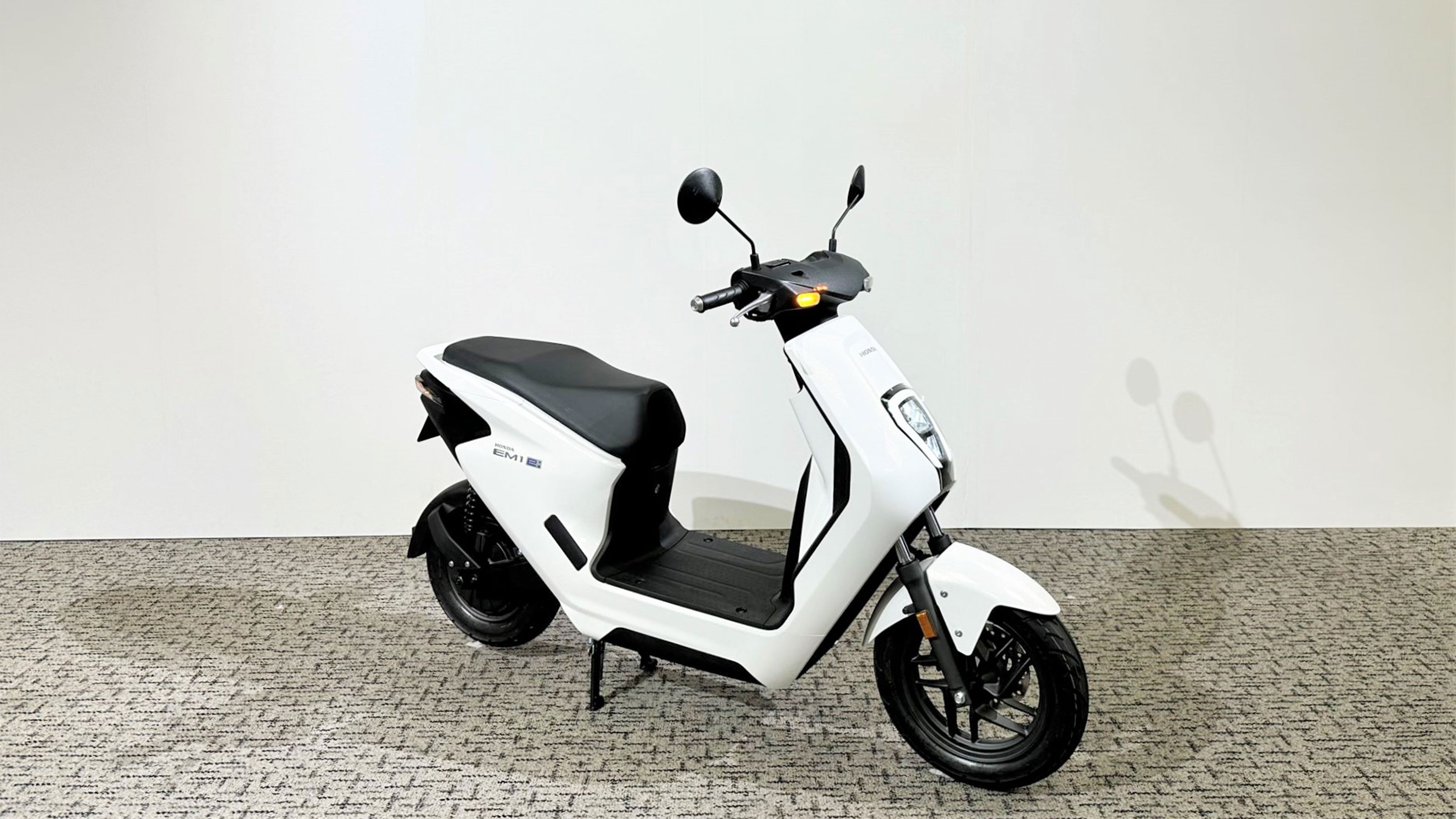 niu MQi+sport 新車50cc 電動バイク - オートバイ車体