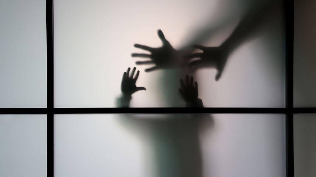 1日に話しかけるのは5回だけ…娘3人を育てるシングルマザーは､なぜ三女にだけ虐待を繰り返したのか 裁判員裁判の法廷では､事件の根本原因が素通りされた