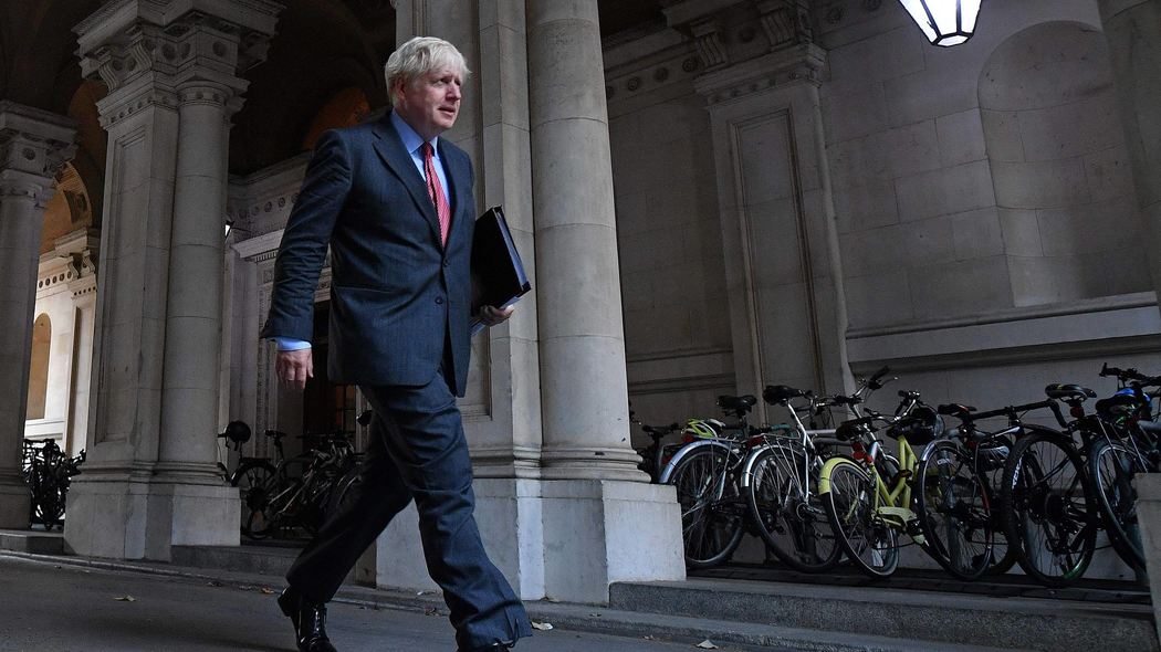 紳士を是とするはずの英国が､実に野蛮な外交政策に墜ちたワケ 見透かされる｢ジョンソン流｣の拙さ