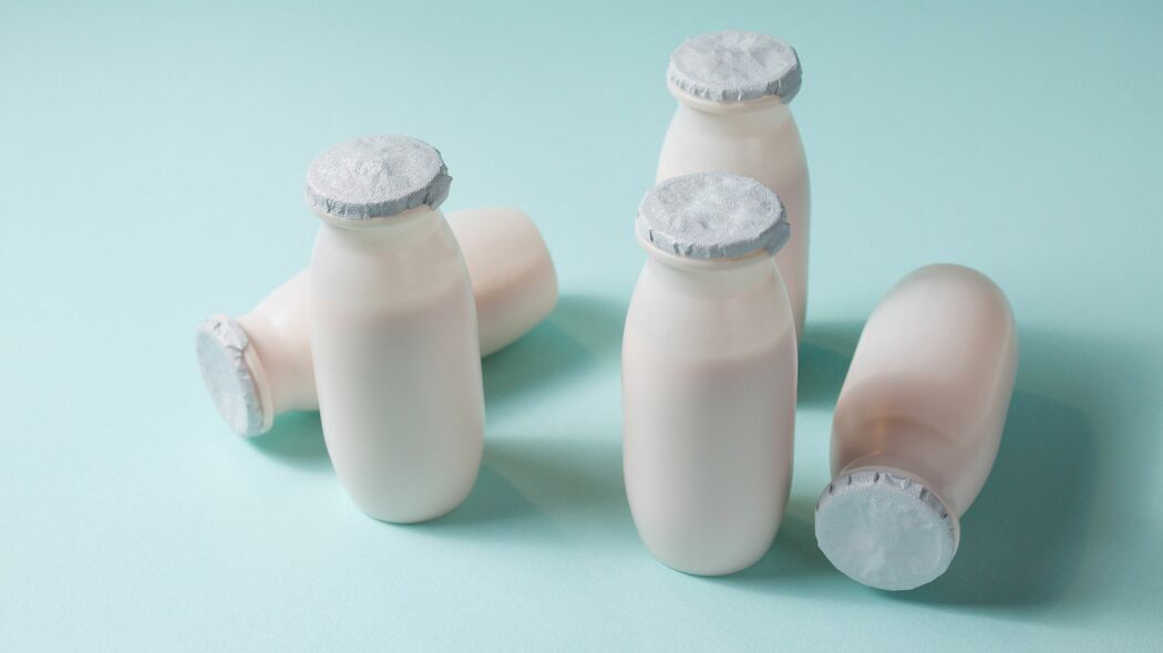 お酢より飲みやすく同等の効果…発酵の専門家が｢秋の花粉症対策｣に勧める1本50円の"乳酸菌飲料の名前"