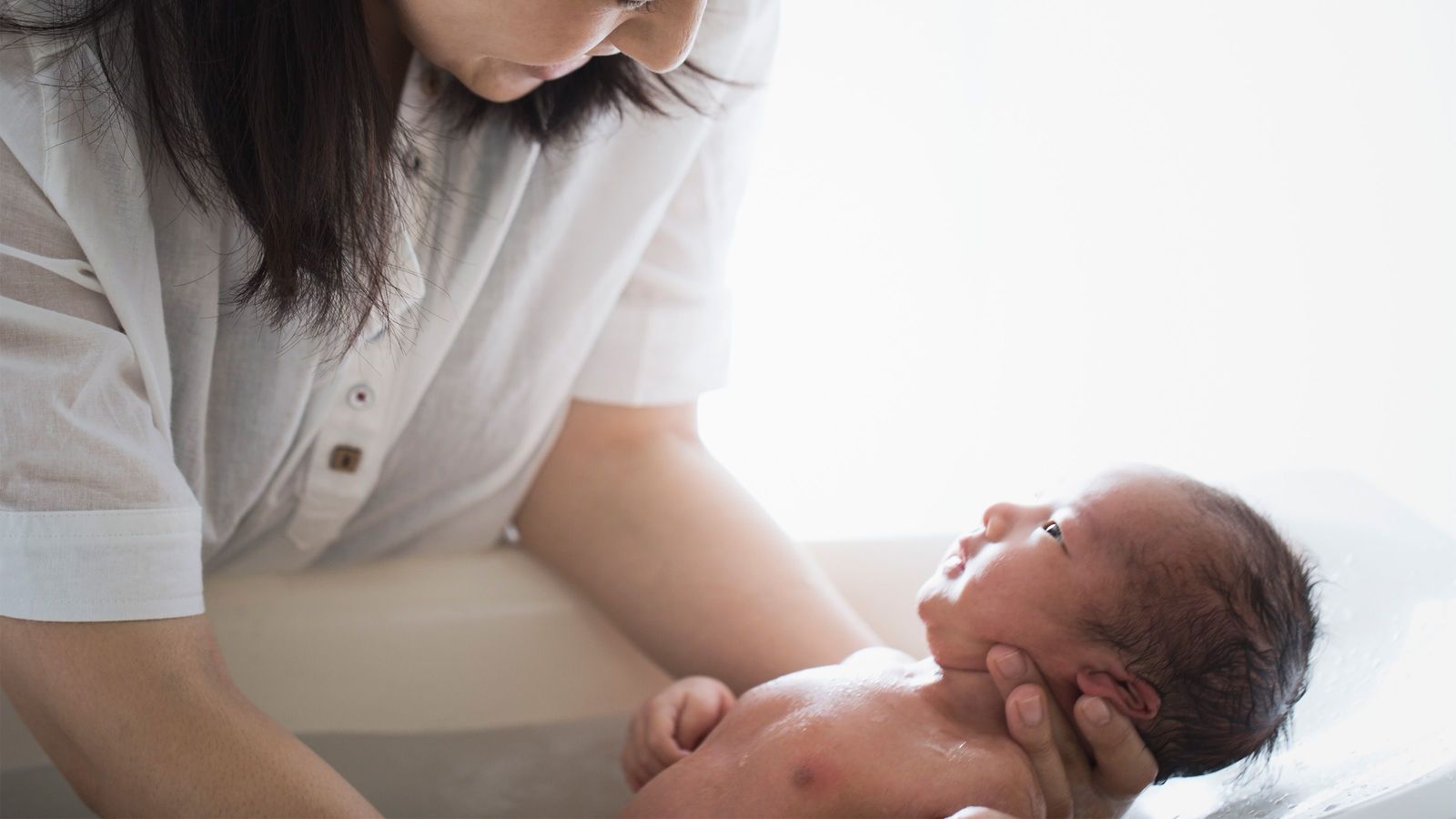 ｢お風呂に毎日入る人｣は皆無だったのに…130年前の日本人に"入浴の新常識"を広めた｢母親の教科書｣の中身 ｢西洋人の大人が滅多に風呂に入らない｣が効果的だった