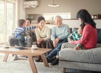 別居の老親を扶養家族にして節税する方法