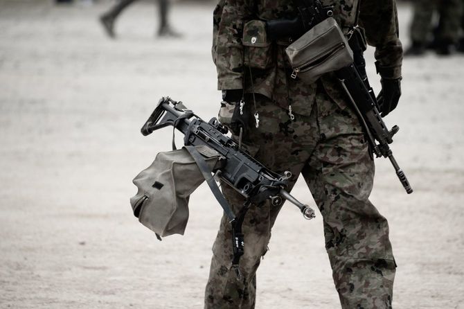 銃を持った自衛隊